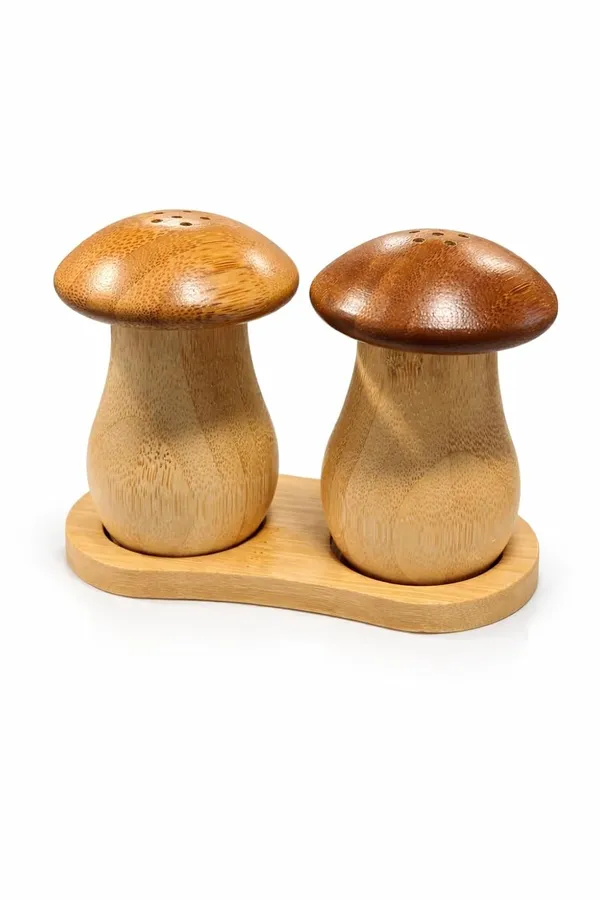 Bamboo_Salt_And_Pepper_Shaker_Set_With_Tray