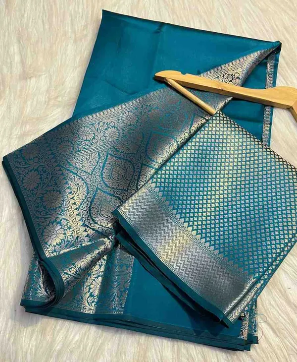 Peacock_Blue_Premium_Quality_Semi_Silk_Saree_with_Blouse_Piece