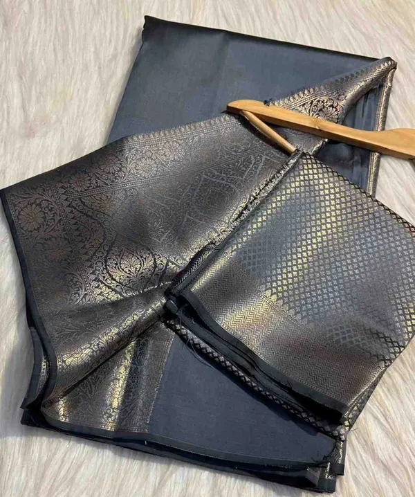 Grey_Premium_Quality_Semi_Silk_Saree_with_Blouse_Piece