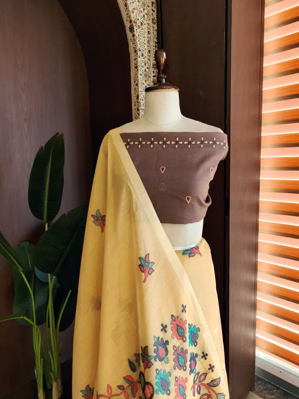 Mustard_Gold_Chanderi_elegance_with_meenakari_Work