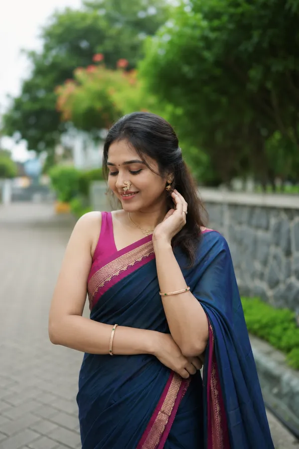 Deep_Blue_Kalastree_Narayanpeth_Cotton_Saree_with_Unstitched_Blouse_Piece_for_Women