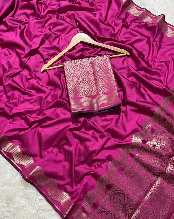 Royal_Magenta_Banarasi_Semikatan_Silk_Saree_with_Blouse_Piece