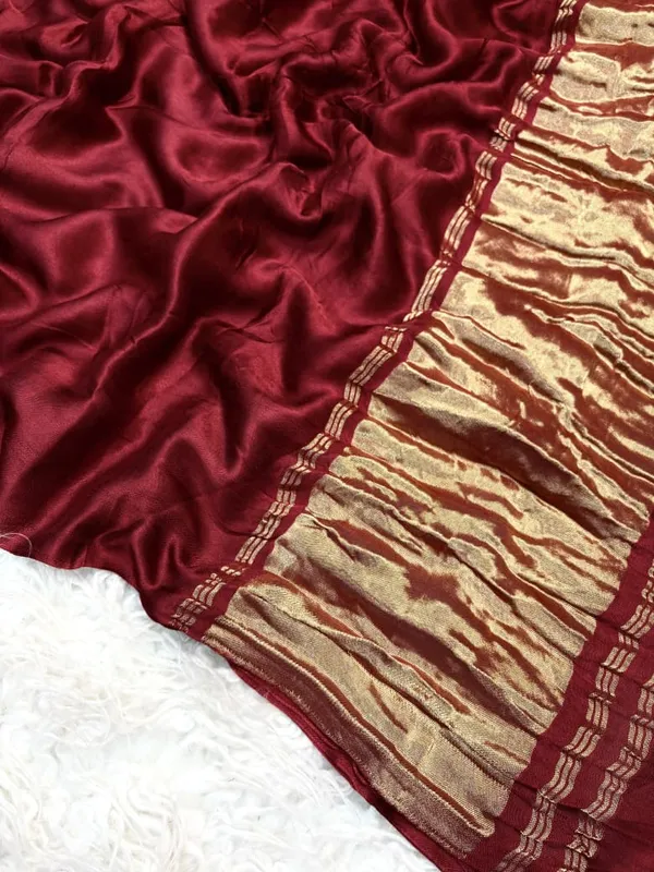 Vaishagri_Red_Gajji_Silk_Saree_for_Women