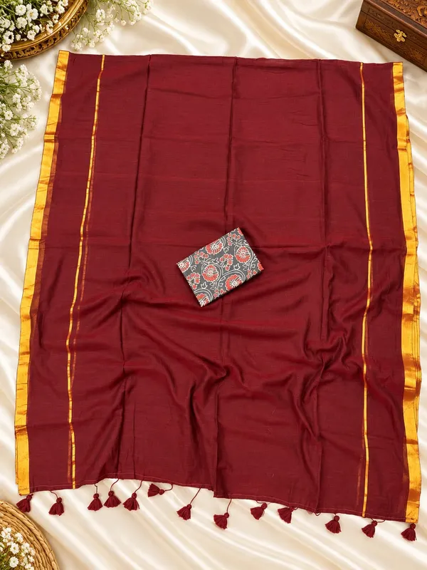 Vaishagri_Red_Mulmul_Cotton_Saree_for_Women