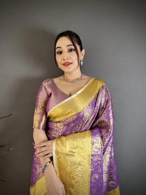 Vaishagri_Lavendour_Kanjivaram_Silk_Saree_For_Women