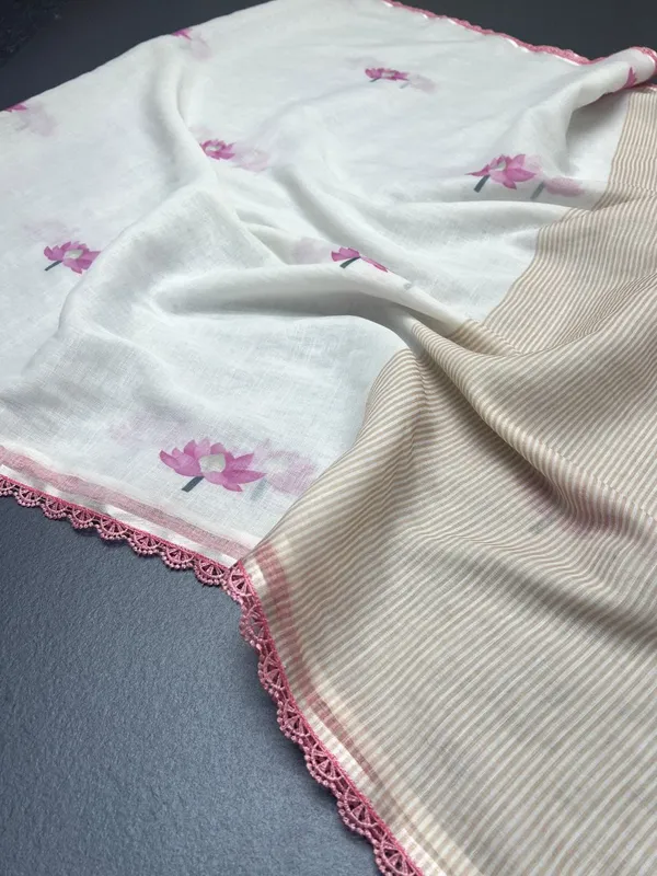 Vaishagri_Cream_Digital_Print_Saree