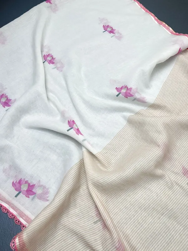 Vaishagri_Cream_Digital_Print_Saree