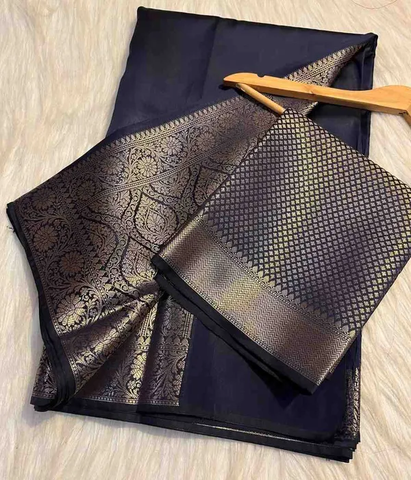 Navy_Blue_Premium_Quality_Semi_Silk_Saree_with_Blouse_Piece