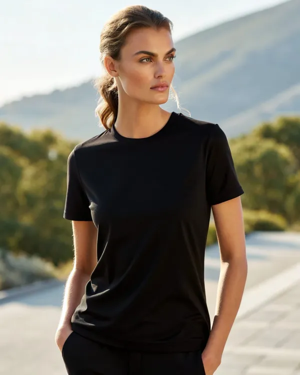 Women's_Basic_Black_Cotton_Crew_Neck_T-Shirt