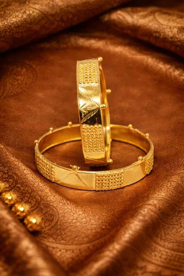 Gold_Mix_Alloy_With_Mixture_Of_Brass,_Copper_And_Silver_And_24_Carat_Gold_Plated_Premium_Bracelet_For_Women