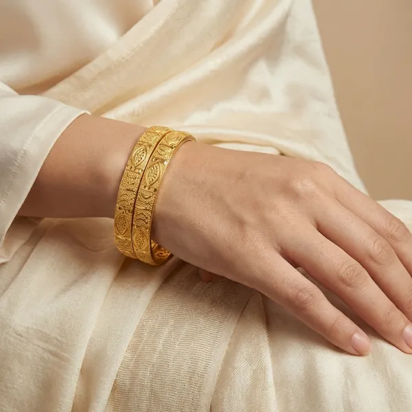 Gold_Mix_Alloy_With_Mixture_Of_Brass,_Copper_And_Silver_And_24_Carat_Gold_Plated_Premium_Bangles_Set_For_Women