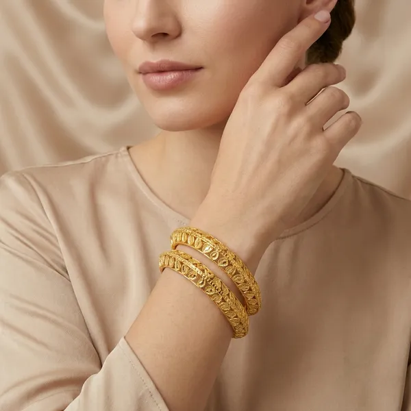 Gold_Mix_Alloy_With_Mixture_Of_Brass,_Copper_And_Silver_And_24_Carat_Gold_Plated_Premium_Bangles_Set_For_Women