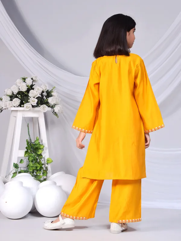 Mustard_Silk_Kurta_Set_For_Girls