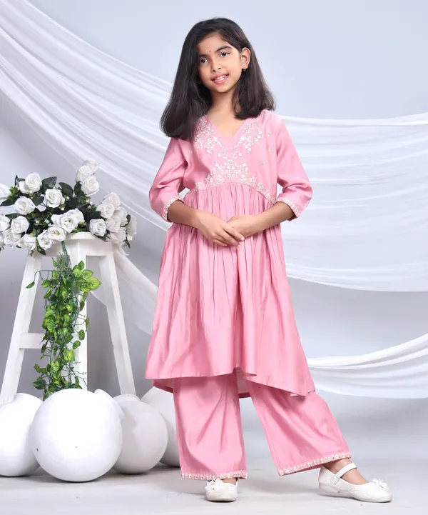 Pink_Silk_Kurta_Set_For_Girls