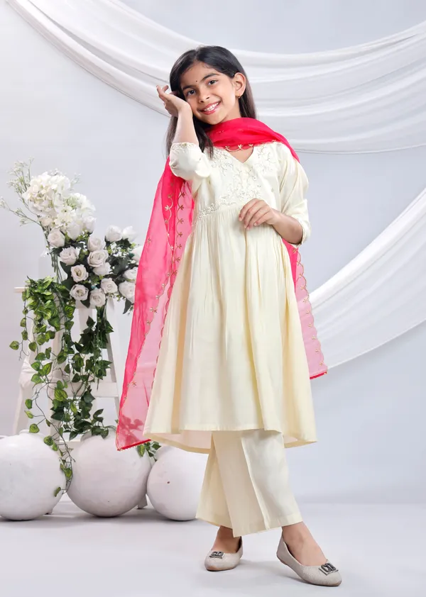 White_Blush_Silk_Kurta_Set_For_Girls