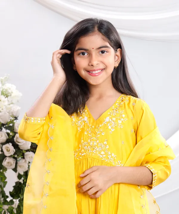 Yellow_Silk_Kurta_Set_For_Girls