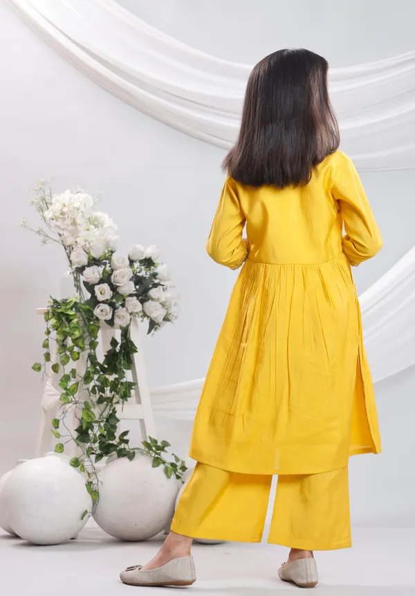 Yellow_Silk_Kurta_Set_For_Girls