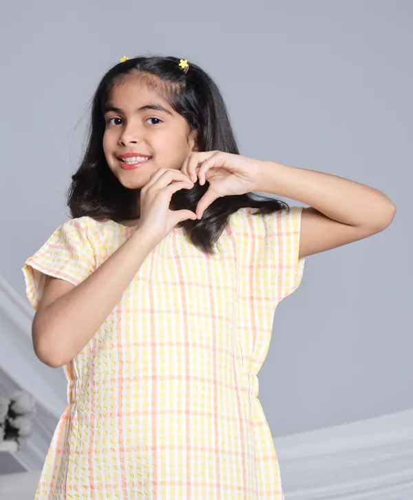 Yellow_Cotton_Dress_For_Girls