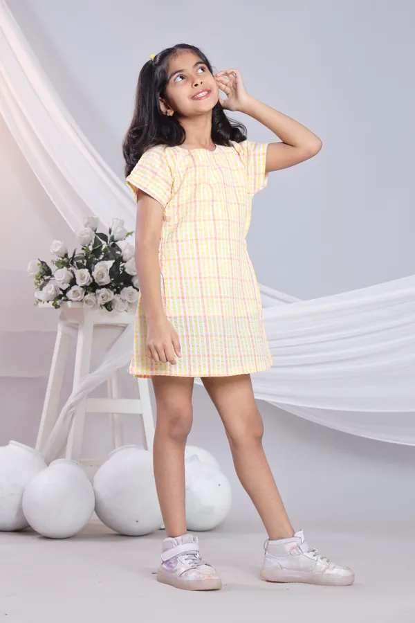 Yellow_Cotton_Dress_For_Girls