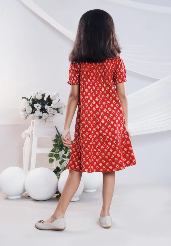 Red_Cotton_Dress_For_Girls