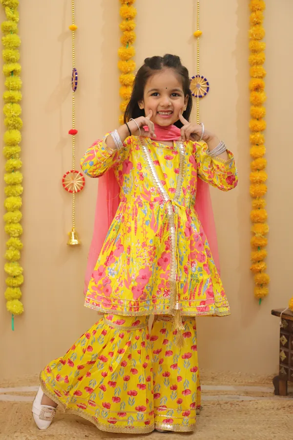 Yellow_Cotton_Kurta_Set_For_Girls