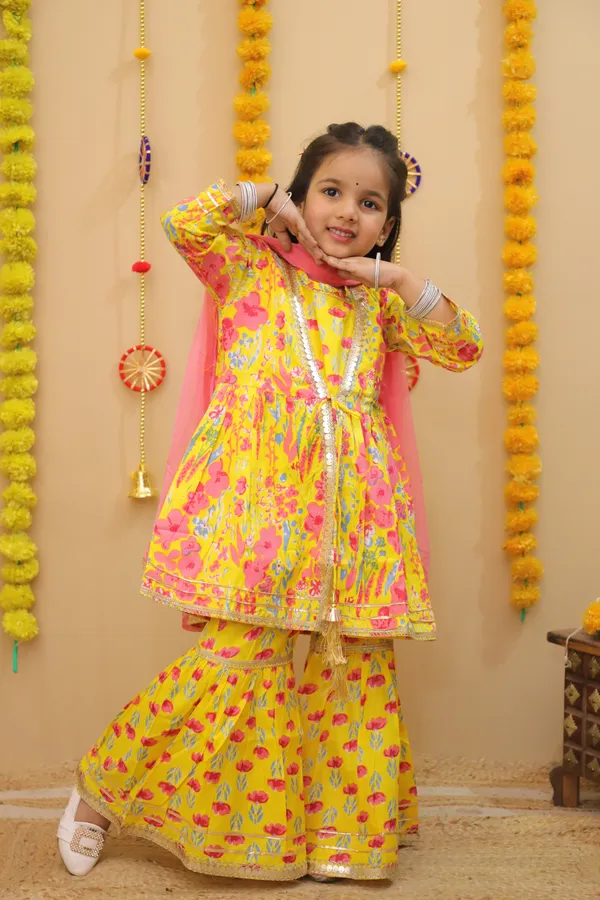 Yellow_Cotton_Kurta_Set_For_Girls