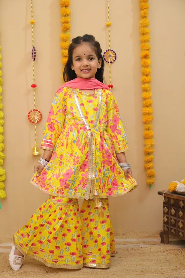 Yellow_Cotton_Kurta_Set_For_Girls