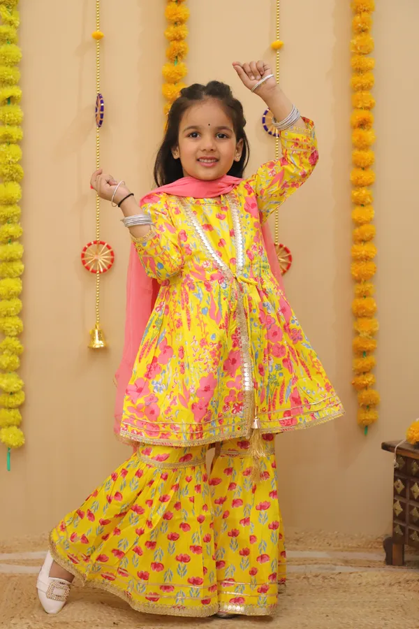 Yellow_Cotton_Kurta_Set_For_Girls