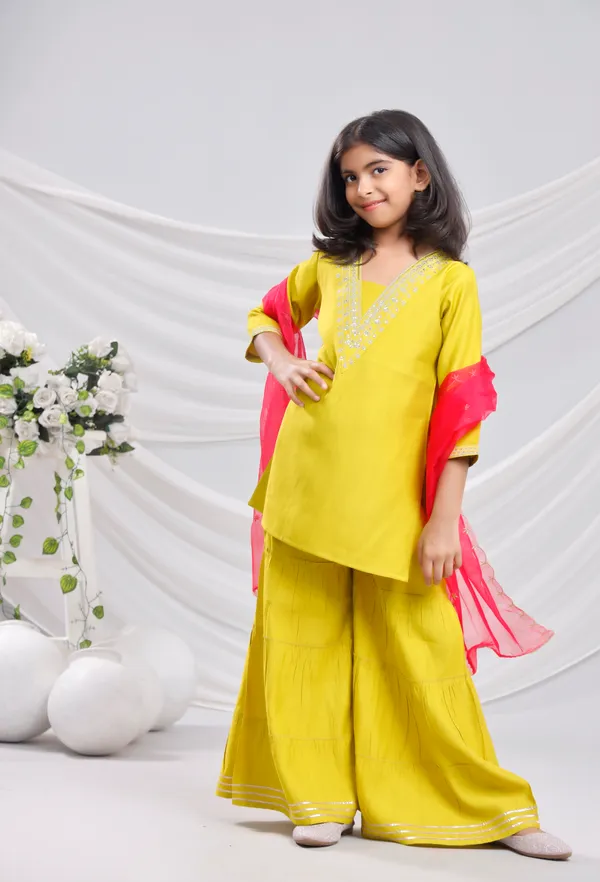 Yellow_Silk_Kurta_Set_For_Girls