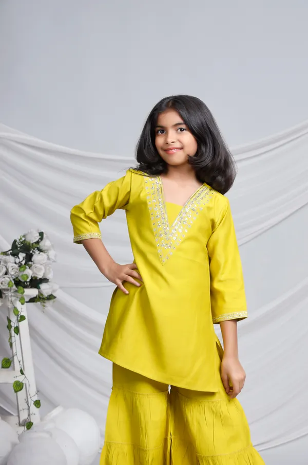 Yellow_Silk_Kurta_Set_For_Girls