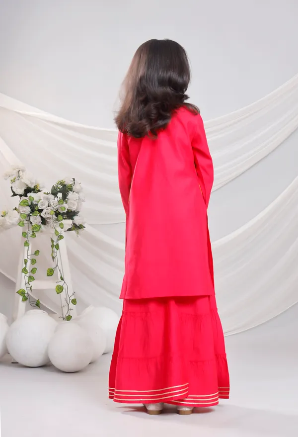 Red_Silk_Kurta_Set_For_Girls