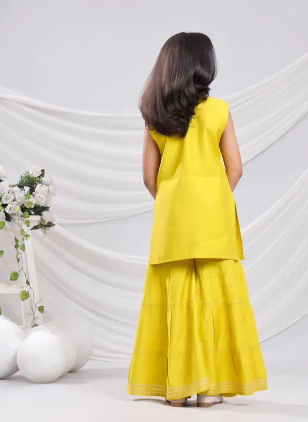 Yellow_Silk_Kurta_Set_For_Girls