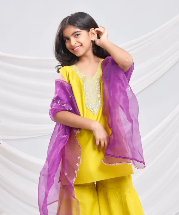 Yellow_Silk_Kurta_Set_For_Girls
