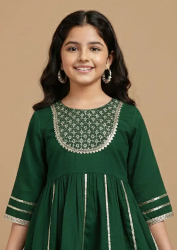Green_Silk_Kurta_Set_For_Girls