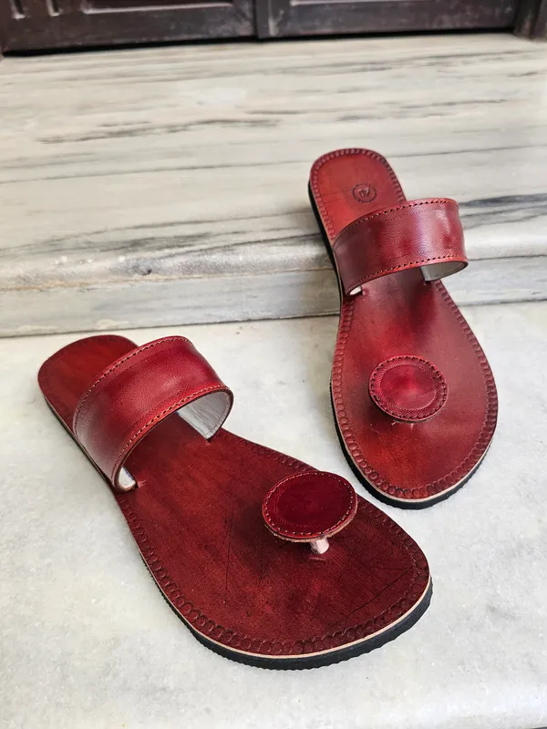 Ethnic_women_leather_padukas