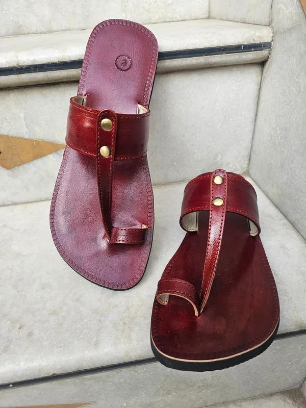 Men_leather_plain_kohlapuri