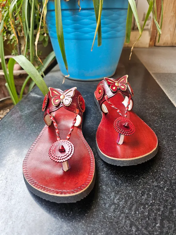 Genuine_brown_leather_butterfly_slippers_for_women