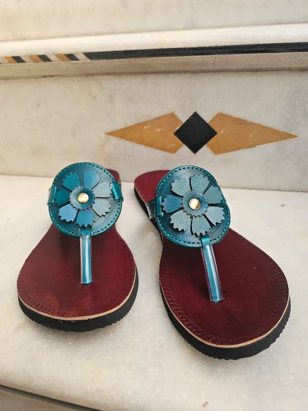 Women_green_flower_leather_rakhi_slippers