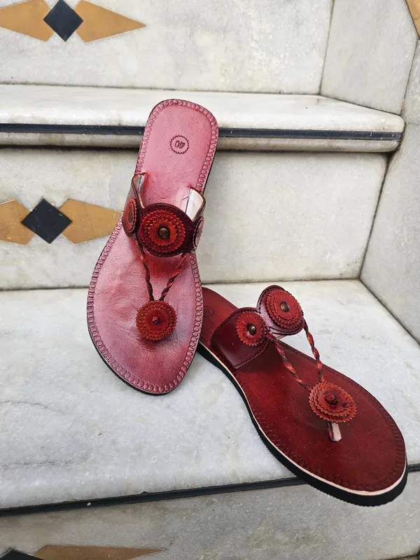 Women_cutout_lattoo_strap_cherry_brown_kohlapuri