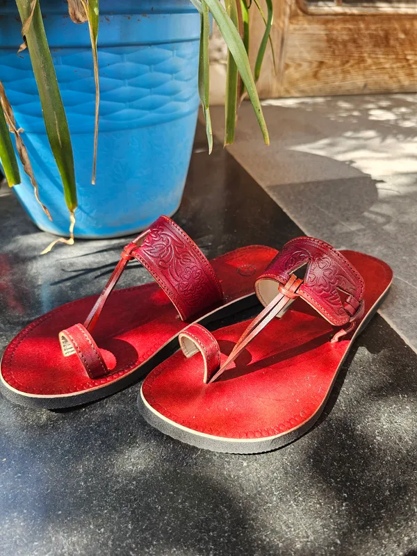 Women_side_strap_block_print_slippers