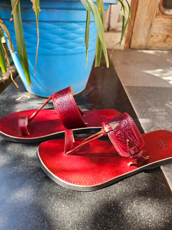 Women_side_strap_block_print_slippers