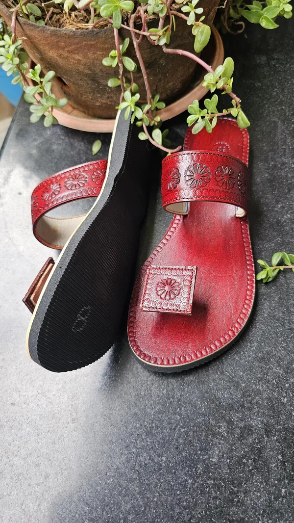 Women_square_toe_leather_slippers