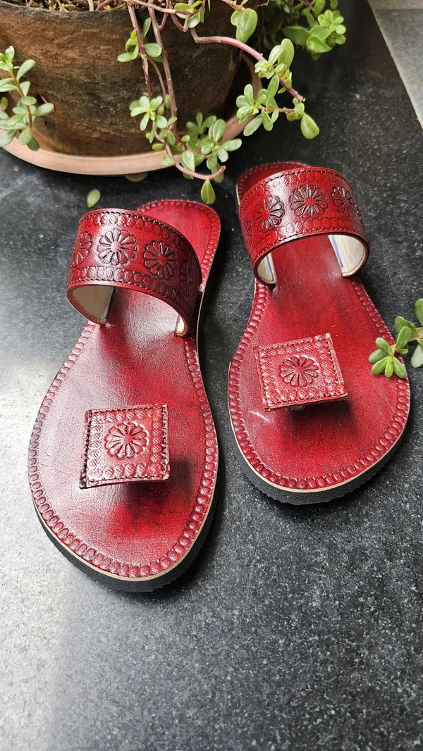 Women_square_toe_leather_slippers