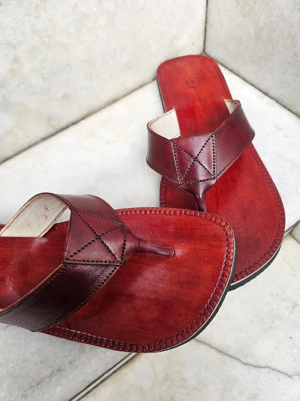 Men_3d_v_strap_stitch_slippers_3d