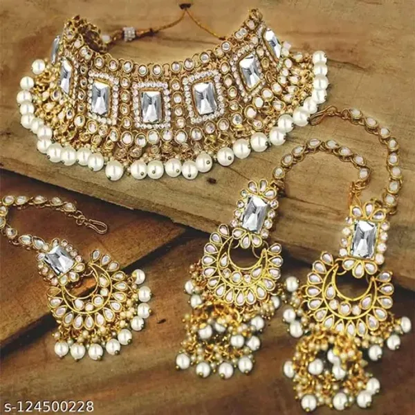 White_Zinc_Alloy_Festive_Special_Kundan_Wedding_Necklace_Earring_Mang_Tika_Set