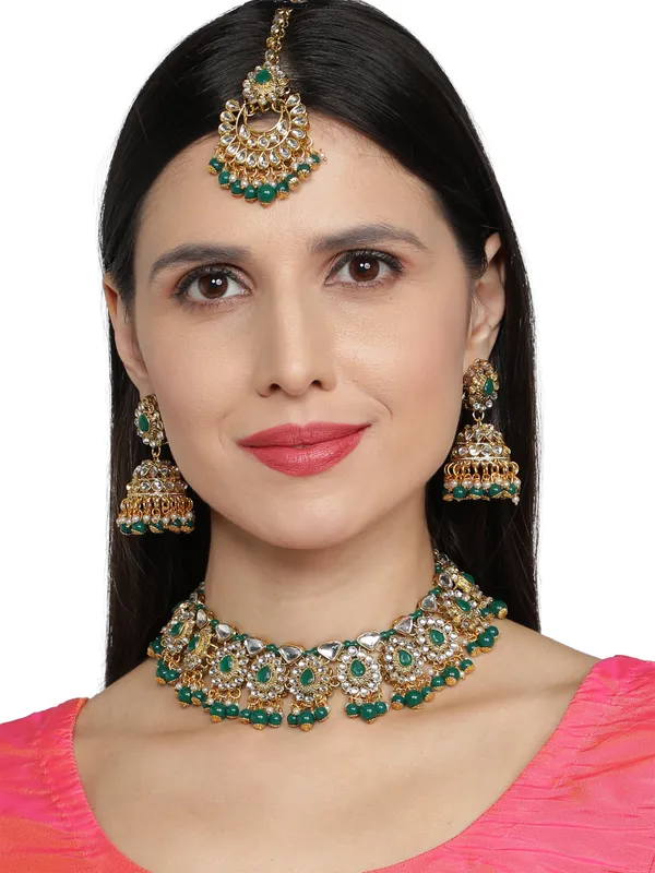 Green_Zinc_Alloy_Royal_Kundan_Necklace_Earring_And_Mang_Tika_For_Wedding_And_Festivals