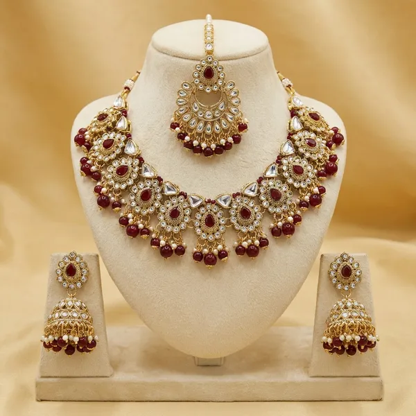 Maroon_Zinc_Alloy_Bridal_Kundan_Jewellery_Set_Necklace_Earring_With_Mang_Tika