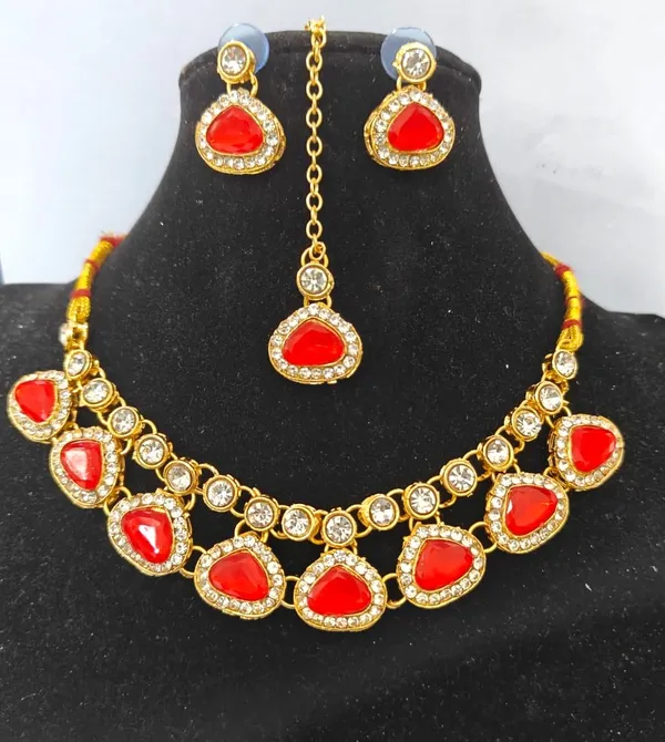 Red_Zinc_Alloy_Grand_Wedding_Kundan_Necklace_And_Earring_Set_With_Mang_Tika