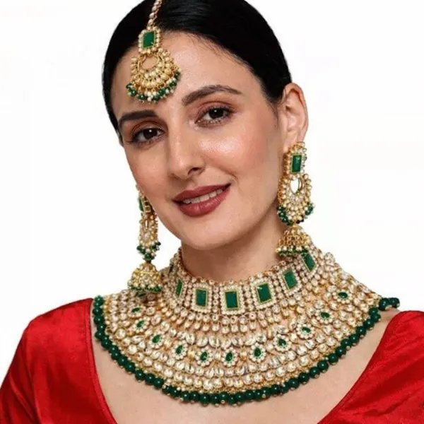 Green_Zinc_Alloy_Classic_Kundan_Wedding_Necklace_Earring_Mang_Tika_Set