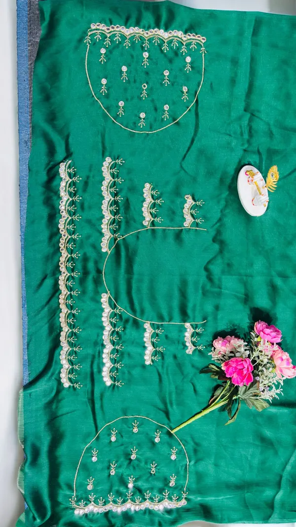 White_Chanderi_Silk_Blend_Saree_For_Women